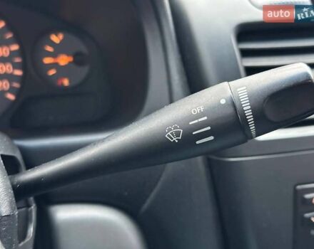 Черный Ниссан Альмера, объемом двигателя 1.6 л и пробегом 221 тыс. км за 5690 $, фото 18 на Automoto.ua