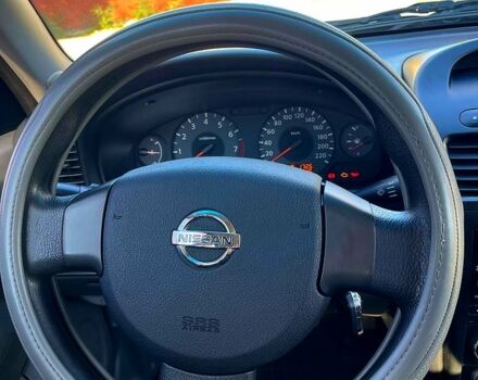 Черный Ниссан Альмера, объемом двигателя 1.6 л и пробегом 300 тыс. км за 4250 $, фото 9 на Automoto.ua