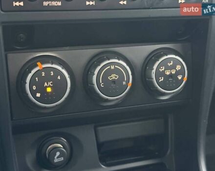 Черный Ниссан Альмера, объемом двигателя 1.6 л и пробегом 221 тыс. км за 5690 $, фото 12 на Automoto.ua