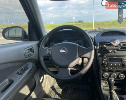 Черный Ниссан Альмера, объемом двигателя 1.6 л и пробегом 242 тыс. км за 5000 $, фото 9 на Automoto.ua