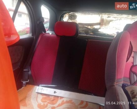 Красный Ниссан Альмера, объемом двигателя 1.39 л и пробегом 332 тыс. км за 1300 $, фото 13 на Automoto.ua