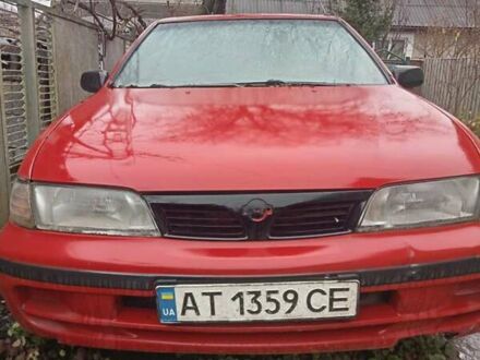 Красный Ниссан Альмера, объемом двигателя 1.4 л и пробегом 289 тыс. км за 1500 $, фото 1 на Automoto.ua