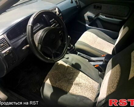 Ниссан Альмера, объемом двигателя 1.4 л и пробегом 0 тыс. км за 2100 $, фото 4 на Automoto.ua