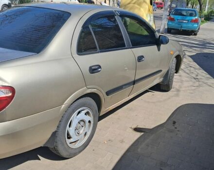 Желтый Ниссан Альмера, объемом двигателя 1.8 л и пробегом 298 тыс. км за 2700 $, фото 6 на Automoto.ua