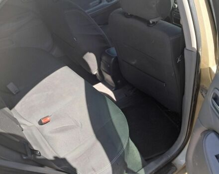 Желтый Ниссан Альмера, объемом двигателя 1.8 л и пробегом 298 тыс. км за 2700 $, фото 5 на Automoto.ua