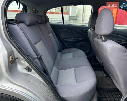 Сірий Ніссан Альмера, об'ємом двигуна 1.5 л та пробігом 204 тис. км за 4690 $, фото 10 на Automoto.ua