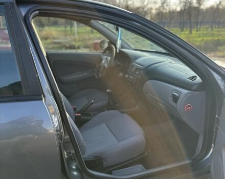 Серый Ниссан Альмера, объемом двигателя 1.5 л и пробегом 300 тыс. км за 2999 $, фото 16 на Automoto.ua