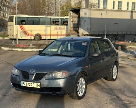 Серый Ниссан Альмера, объемом двигателя 1.5 л и пробегом 300 тыс. км за 2999 $, фото 2 на Automoto.ua