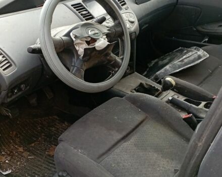 Серый Ниссан Альмера, объемом двигателя 1.6 л и пробегом 300 тыс. км за 800 $, фото 5 на Automoto.ua