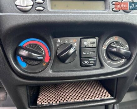 Сірий Ніссан Альмера, об'ємом двигуна 1.5 л та пробігом 204 тис. км за 4690 $, фото 16 на Automoto.ua