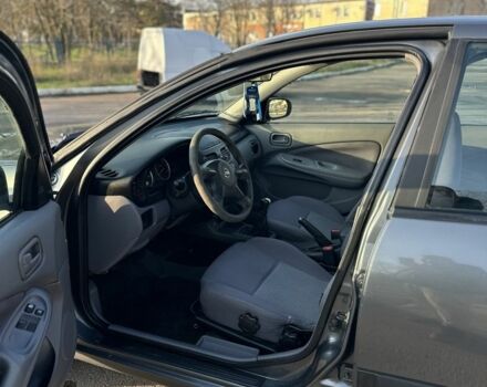 Серый Ниссан Альмера, объемом двигателя 1.5 л и пробегом 300 тыс. км за 2999 $, фото 13 на Automoto.ua