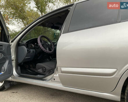 Серый Ниссан Альмера, объемом двигателя 1.5 л и пробегом 256 тыс. км за 4350 $, фото 1 на Automoto.ua