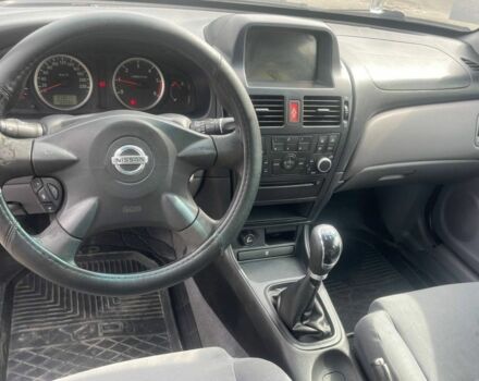 Серый Ниссан Альмера, объемом двигателя 1.5 л и пробегом 300 тыс. км за 3700 $, фото 5 на Automoto.ua