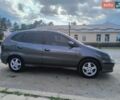 Серый Ниссан Альмера, объемом двигателя 2.2 л и пробегом 372 тыс. км за 3000 $, фото 1 на Automoto.ua