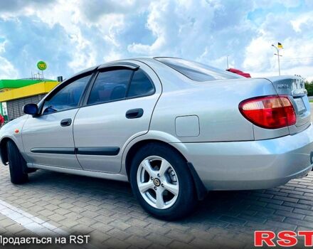 Серый Ниссан Альмера, объемом двигателя 1.5 л и пробегом 254 тыс. км за 4200 $, фото 3 на Automoto.ua