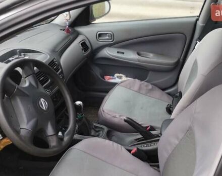 Сірий Ніссан Альмера, об'ємом двигуна 1.5 л та пробігом 300 тис. км за 3200 $, фото 1 на Automoto.ua