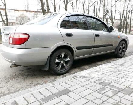 Сірий Ніссан Альмера, об'ємом двигуна 1.8 л та пробігом 250 тис. км за 3499 $, фото 7 на Automoto.ua