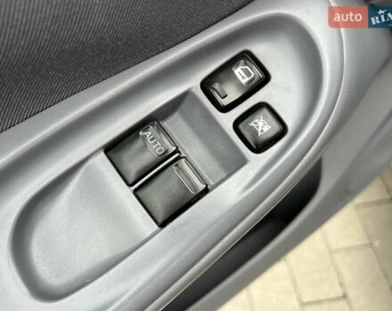 Серый Ниссан Альмера, объемом двигателя 1.5 л и пробегом 140 тыс. км за 4600 $, фото 22 на Automoto.ua