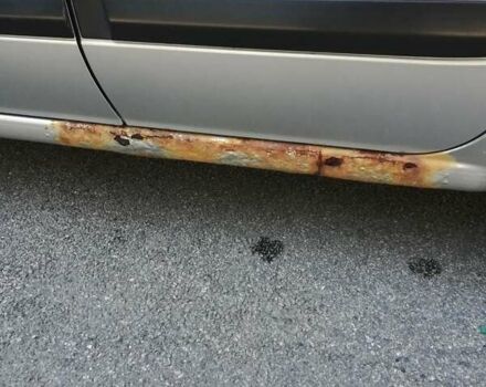 Серый Ниссан Альмера, объемом двигателя 1.5 л и пробегом 180 тыс. км за 4000 $, фото 22 на Automoto.ua