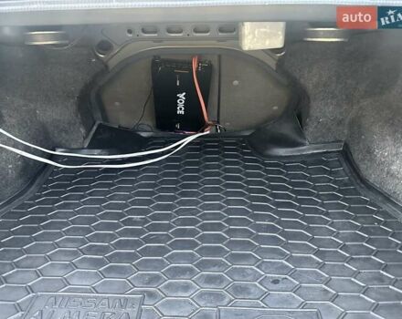 Серый Ниссан Альмера, объемом двигателя 1.5 л и пробегом 220 тыс. км за 4000 $, фото 15 на Automoto.ua