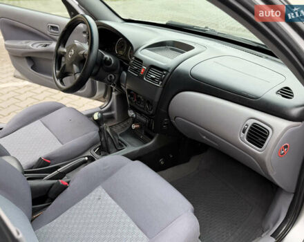 Серый Ниссан Альмера, объемом двигателя 1.5 л и пробегом 204 тыс. км за 3350 $, фото 8 на Automoto.ua