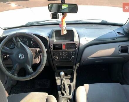 Серый Ниссан Альмера, объемом двигателя 1.77 л и пробегом 300 тыс. км за 3132 $, фото 5 на Automoto.ua