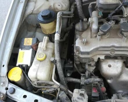 Серый Ниссан Альмера, объемом двигателя 1.5 л и пробегом 180 тыс. км за 4000 $, фото 8 на Automoto.ua