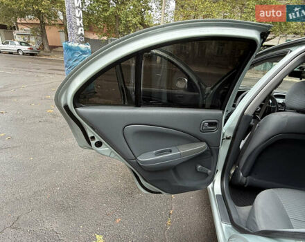Серый Ниссан Альмера, объемом двигателя 1.6 л и пробегом 245 тыс. км за 3950 $, фото 17 на Automoto.ua