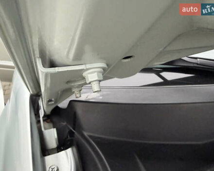 Серый Ниссан Альмера, объемом двигателя 1.6 л и пробегом 136 тыс. км за 5900 $, фото 81 на Automoto.ua