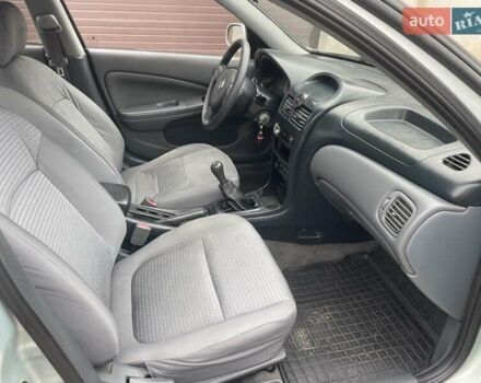 Серый Ниссан Альмера, объемом двигателя 1.6 л и пробегом 217 тыс. км за 3800 $, фото 9 на Automoto.ua