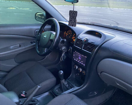 Серый Ниссан Альмера, объемом двигателя 1.6 л и пробегом 231 тыс. км за 3600 $, фото 4 на Automoto.ua