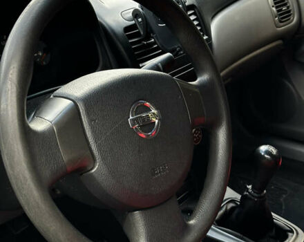 Серый Ниссан Альмера, объемом двигателя 1.6 л и пробегом 92 тыс. км за 4900 $, фото 9 на Automoto.ua