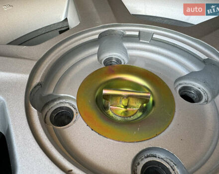 Сірий Ніссан Альмера, об'ємом двигуна 1.6 л та пробігом 39 тис. км за 7700 $, фото 93 на Automoto.ua