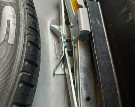 Сірий Ніссан Альмера, об'ємом двигуна 1.6 л та пробігом 39 тис. км за 7700 $, фото 92 на Automoto.ua