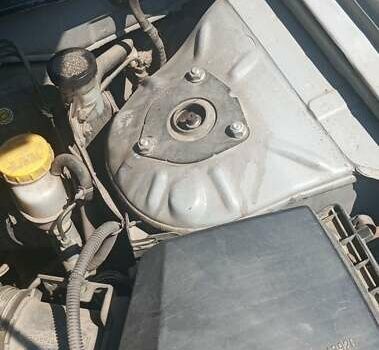 Сірий Ніссан Альмера, об'ємом двигуна 1.6 л та пробігом 263 тис. км за 4600 $, фото 10 на Automoto.ua