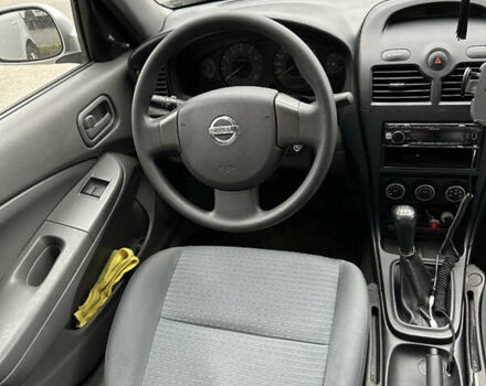 Сірий Ніссан Альмера, об'ємом двигуна 1.6 л та пробігом 178 тис. км за 5900 $, фото 6 на Automoto.ua