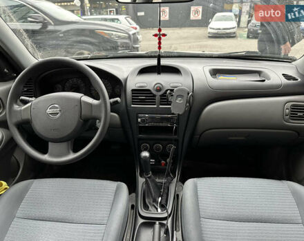 Сірий Ніссан Альмера, об'ємом двигуна 1.6 л та пробігом 178 тис. км за 5900 $, фото 4 на Automoto.ua