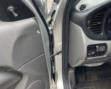 Серый Ниссан Альмера, объемом двигателя 1.6 л и пробегом 131 тыс. км за 5100 $, фото 6 на Automoto.ua