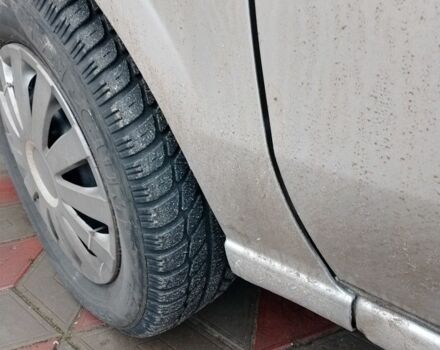 Серый Ниссан Альмера, объемом двигателя 2.2 л и пробегом 270 тыс. км за 2600 $, фото 1 на Automoto.ua