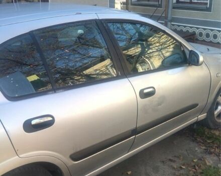 Серый Ниссан Альмера, объемом двигателя 2.2 л и пробегом 320 тыс. км за 1200 $, фото 1 на Automoto.ua