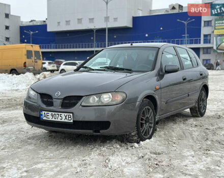 Серый Ниссан Альмера, объемом двигателя 1.5 л и пробегом 375 тыс. км за 2999 $, фото 1 на Automoto.ua