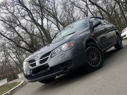 Серый Ниссан Альмера, объемом двигателя 1.5 л и пробегом 245 тыс. км за 4500 $, фото 1 на Automoto.ua