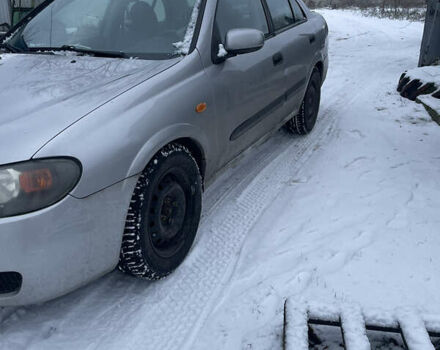 Серый Ниссан Альмера, объемом двигателя 1.5 л и пробегом 272 тыс. км за 3200 $, фото 1 на Automoto.ua