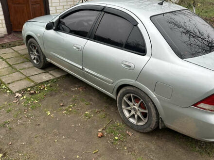 Сірий Ніссан Альмера, об'ємом двигуна 1.6 л та пробігом 300 тис. км за 4200 $, фото 1 на Automoto.ua