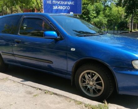 Синий Ниссан Альмера, объемом двигателя 1.4 л и пробегом 350 тыс. км за 2400 $, фото 1 на Automoto.ua