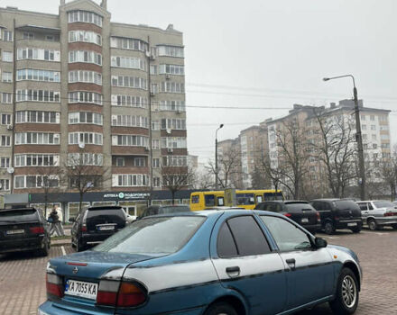 Синий Ниссан Альмера, объемом двигателя 1.4 л и пробегом 155 тыс. км за 1950 $, фото 5 на Automoto.ua