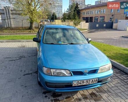 Синий Ниссан Альмера, объемом двигателя 1.6 л и пробегом 289 тыс. км за 2000 $, фото 1 на Automoto.ua