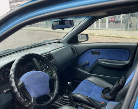 Синий Ниссан Альмера, объемом двигателя 1.4 л и пробегом 155 тыс. км за 1950 $, фото 13 на Automoto.ua