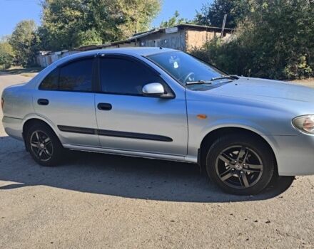 Синий Ниссан Альмера, объемом двигателя 1.5 л и пробегом 999 тыс. км за 3900 $, фото 1 на Automoto.ua