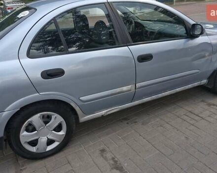 Синий Ниссан Альмера, объемом двигателя 1.8 л и пробегом 290 тыс. км за 2900 $, фото 5 на Automoto.ua